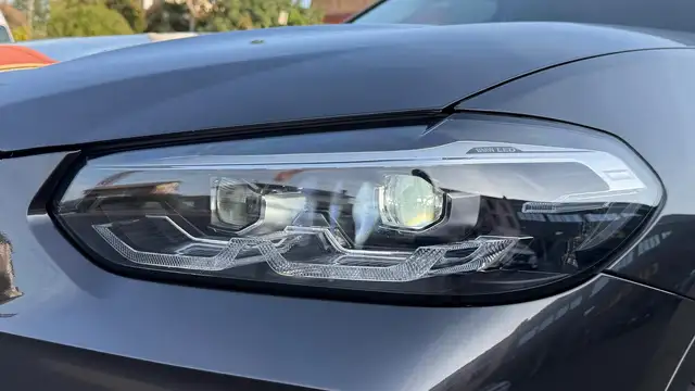 BMW X3 view 4