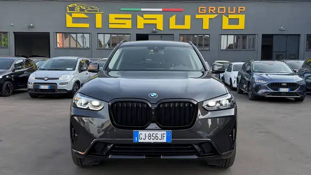 BMW X3 view 2