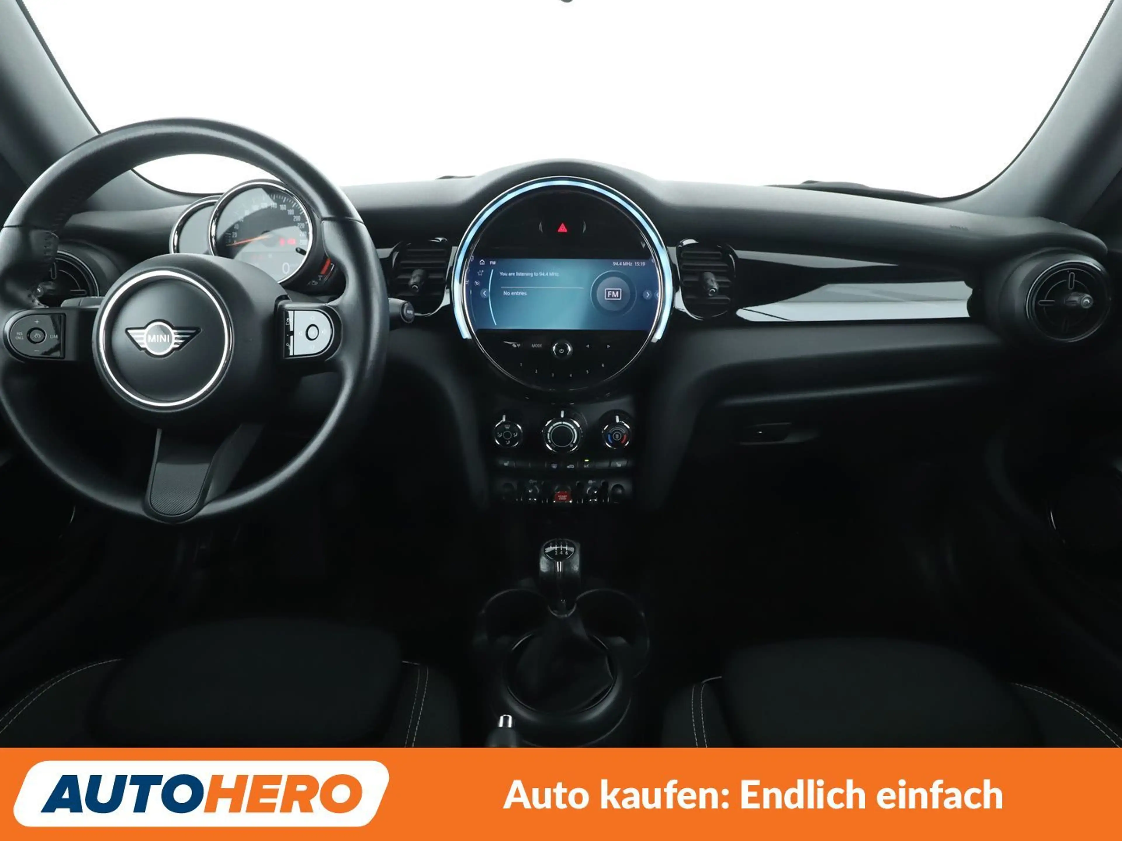MINI Cooper S Cabrio Cooper S Essential Trim *NAVI*LED*TEMPO*PDC*SHZ* — photo 12