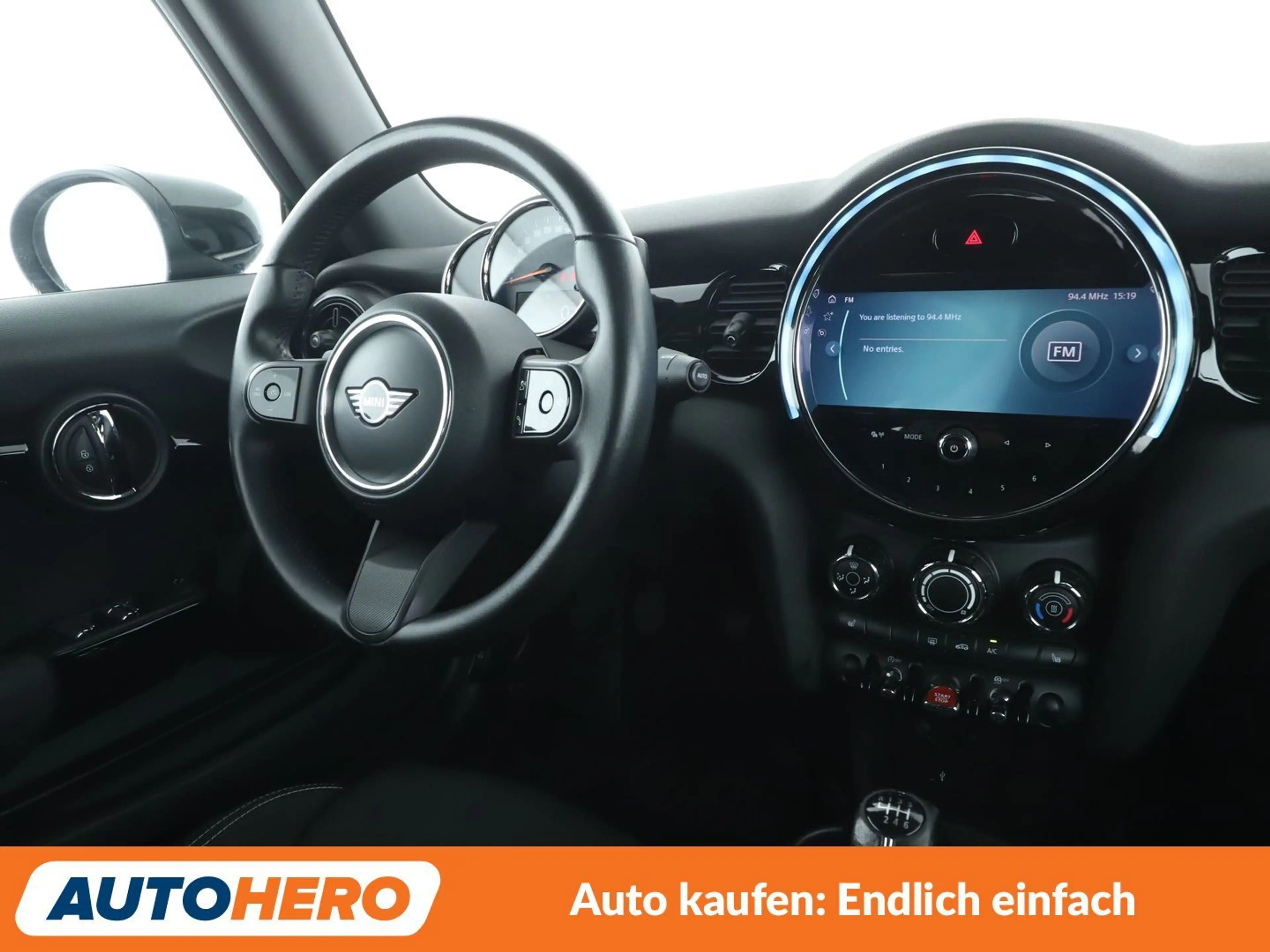 MINI Cooper S Cabrio Cooper S Essential Trim *NAVI*LED*TEMPO*PDC*SHZ* — photo 13