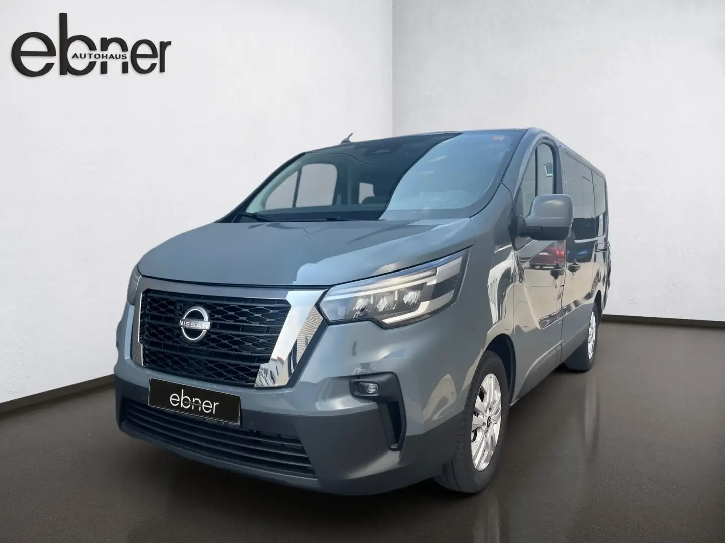 Nissan Primastar Tekna I KOMBI I 9-Sitzer I 2,8t dCI 15 Grau - 2