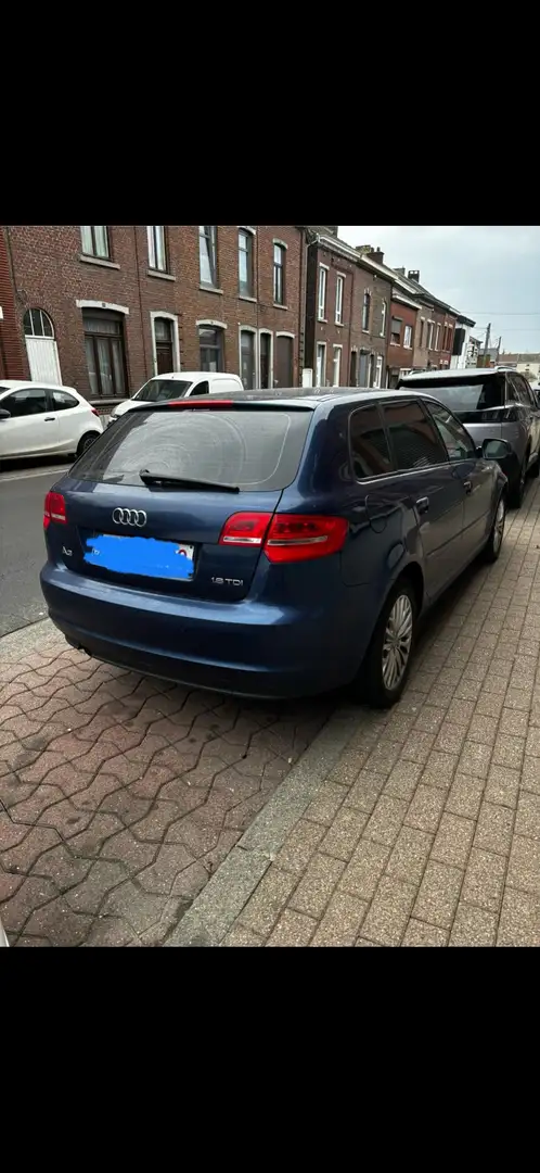 Audi A3 Sportback 1.6 TDi e Attraction Start/Stop DPF - 2