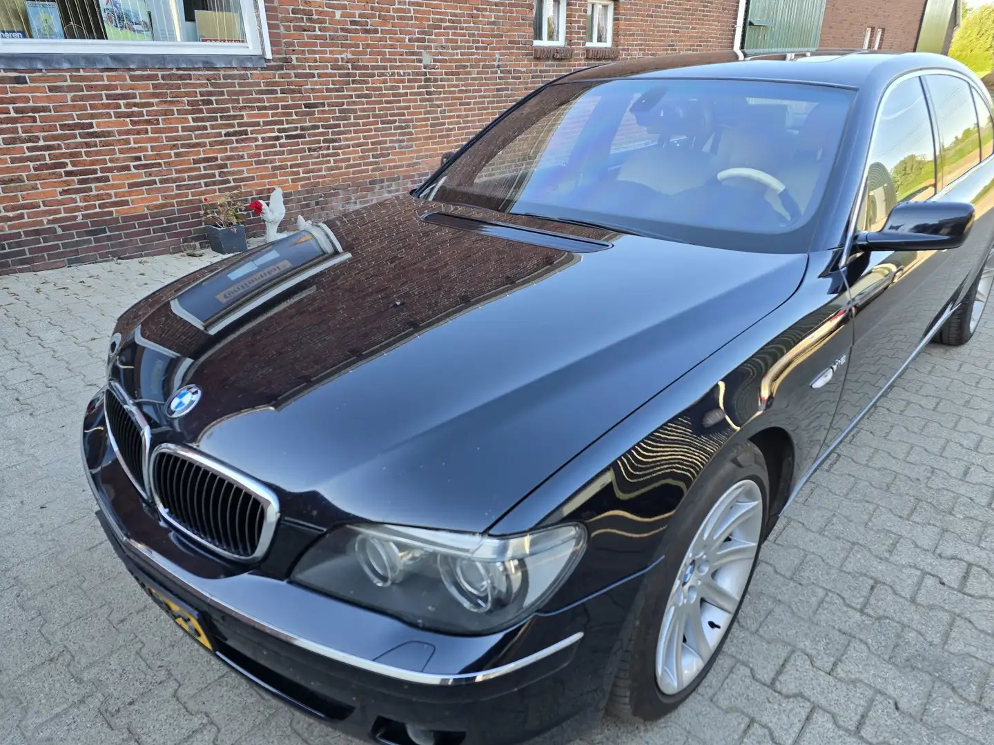 BMW 760 760Li - 2