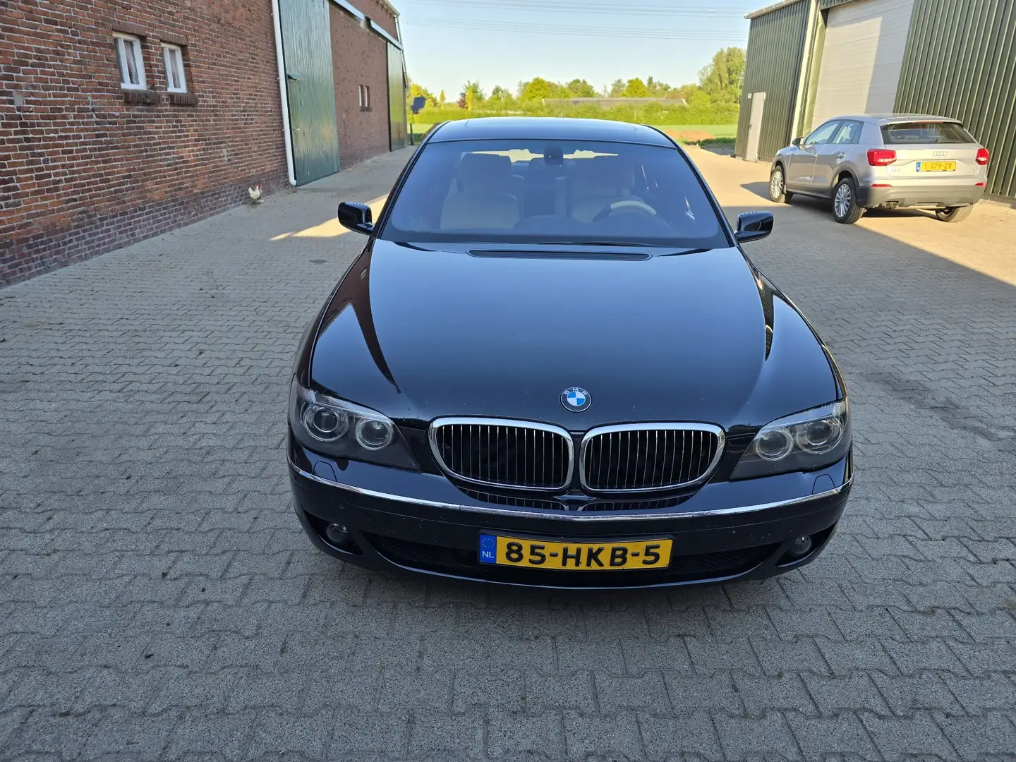 BMW 760 760Li - 1