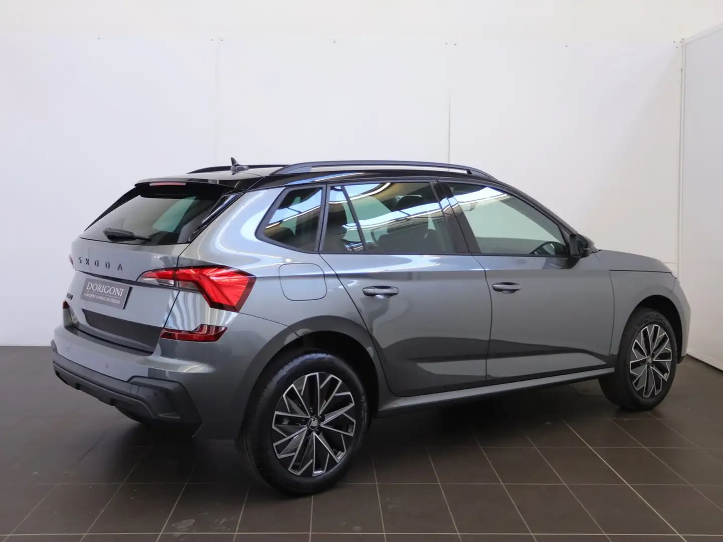 Skoda Kamiq 1.0 tsi selection 115cv dsg Grigio - 2