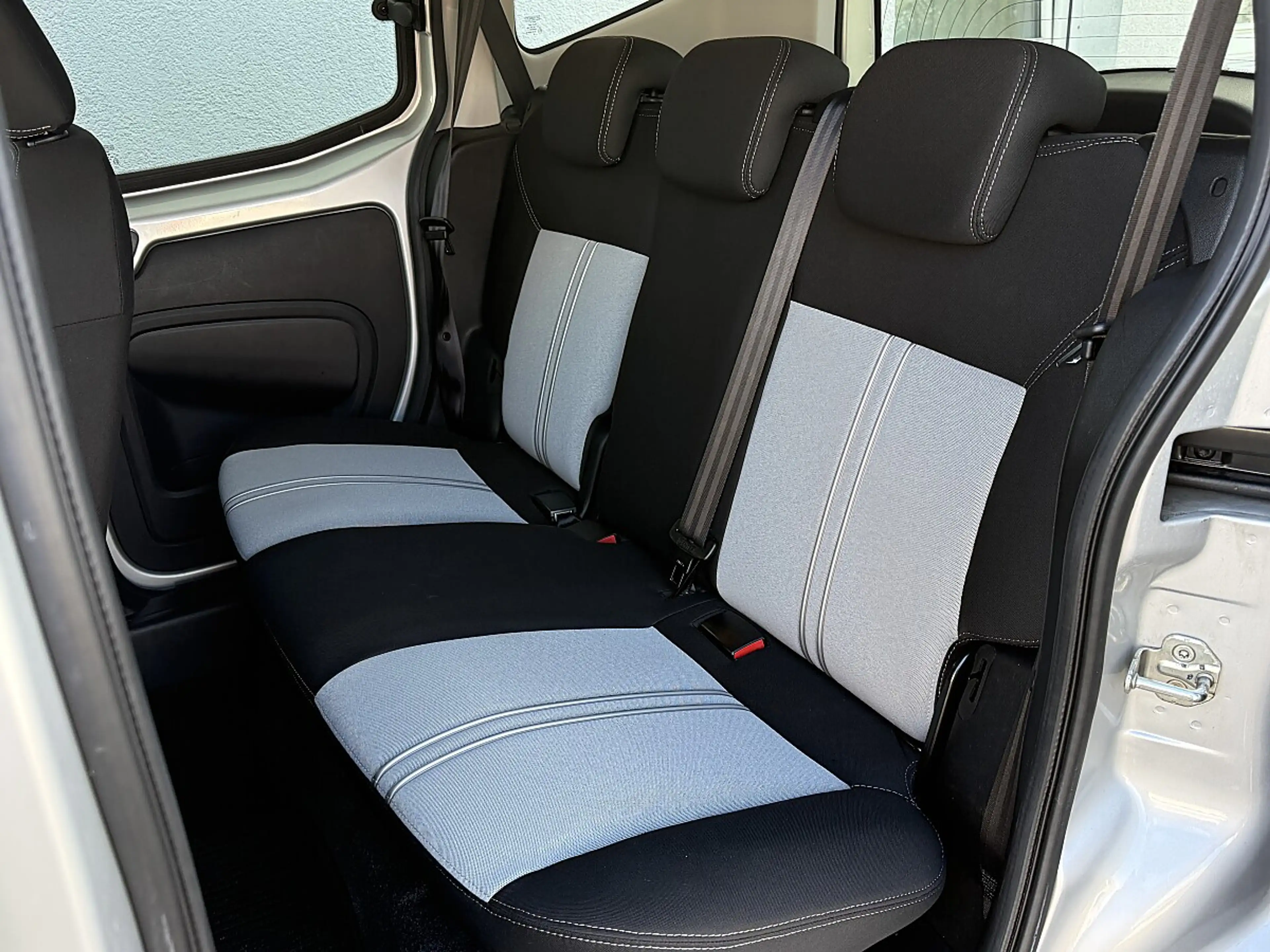 Fiat Qubo Fiorino1,4 |1Besitz| Navi | Anhängerkupplung | — photo 9