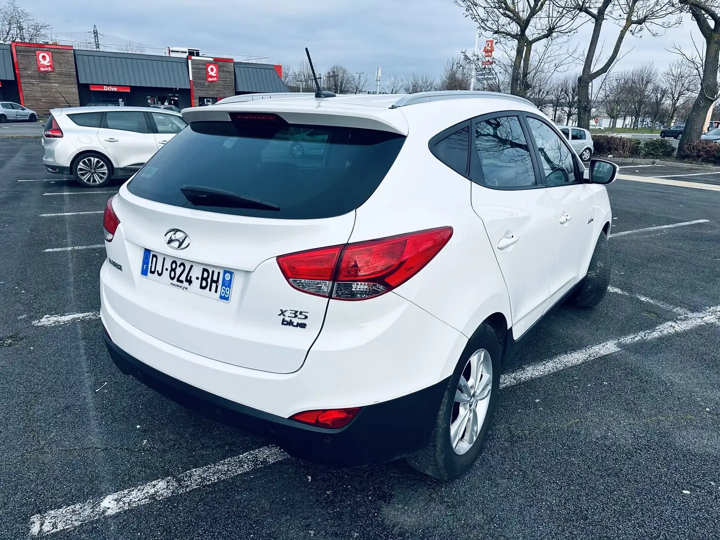 Hyundai iX35 1.6 GDi 135 2WD Blue Drive Pack Confort Blanc - 2