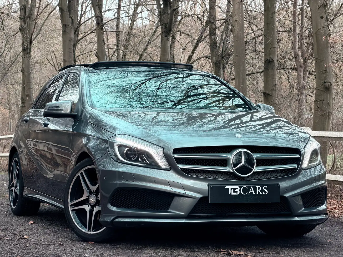 Mercedes-Benz A 200 /// FULL PACK AMG \\\ Silber - 2