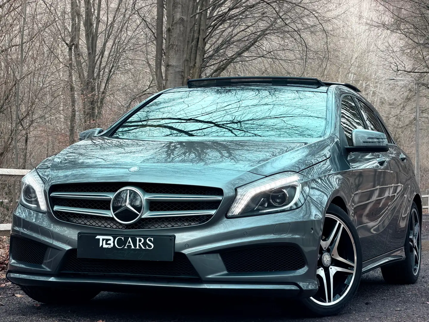 Mercedes-Benz A 200 /// FULL PACK AMG \\\ Silber - 1
