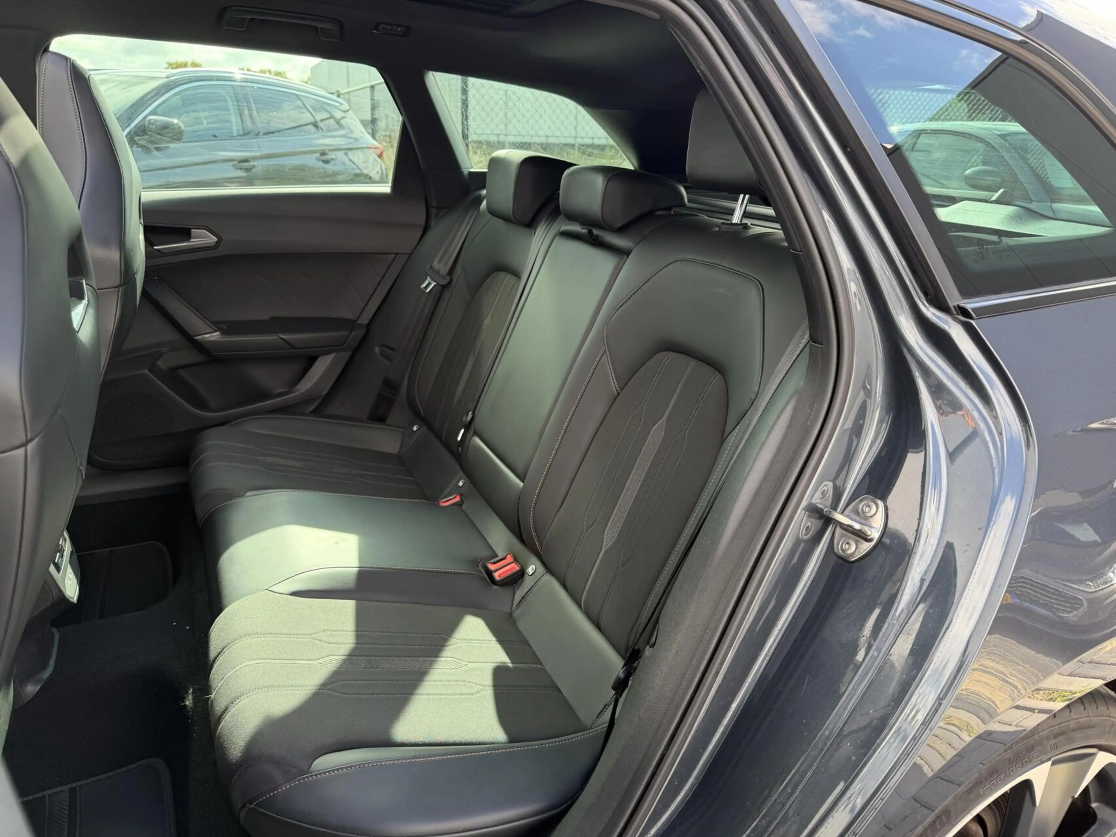 SEAT Leon e-Hybrid Sportstourer 1.4 TSI eHybrid PHEV VZ Performance|P — photo 10