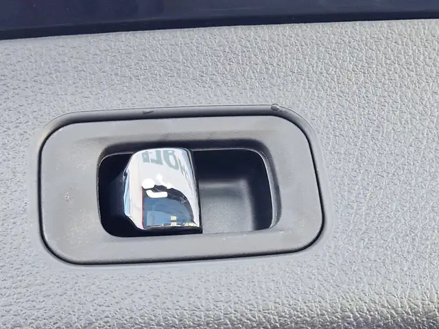 Mercedes-Benz GLC view 21
