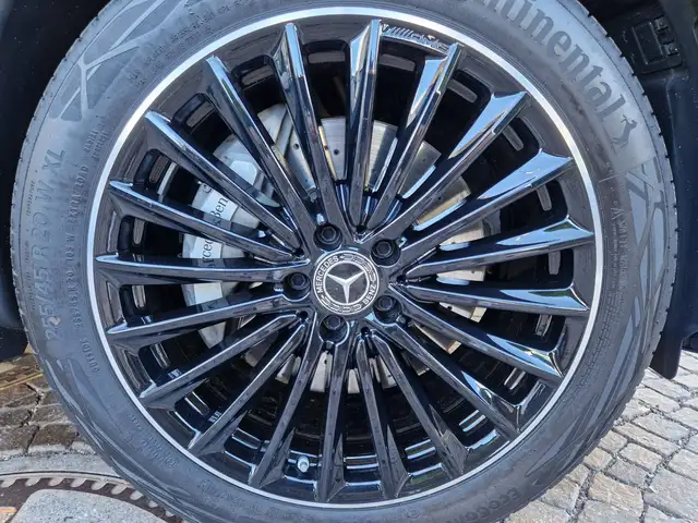 Mercedes-Benz GLC view 7