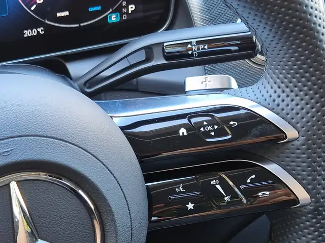 Mercedes-Benz GLC view 12