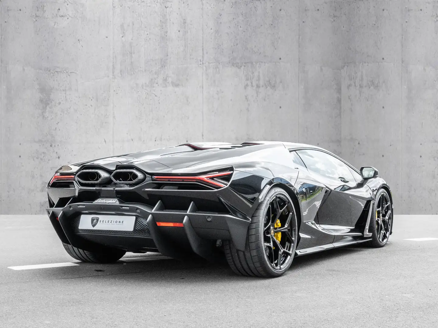 Lamborghini Revuelto Nero Noctis, Electric and Heated Seats Noir - 2