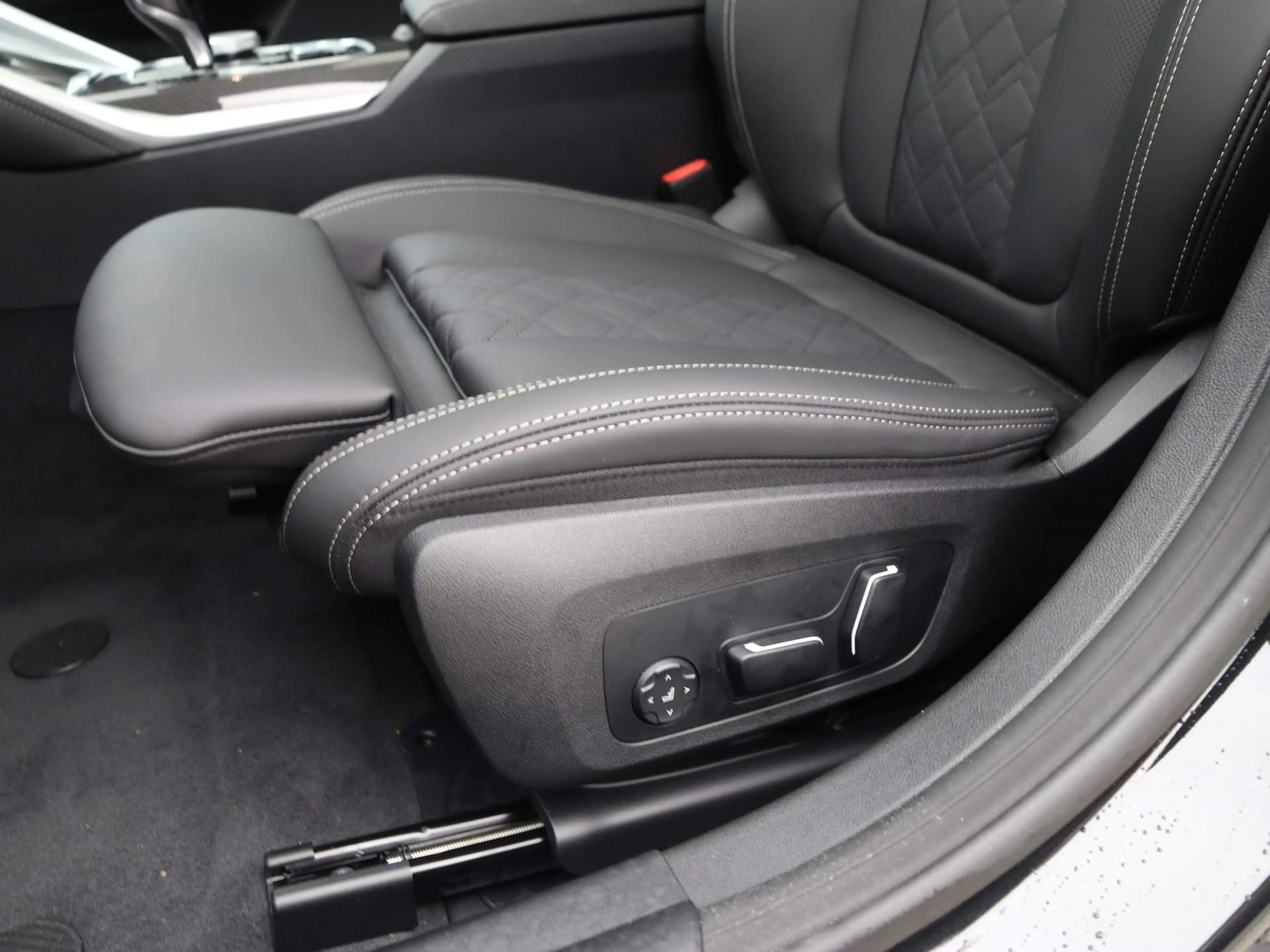 Alpina B4 GT SWITCH-TRONIC Allrad - Black Sapphire — photo 15