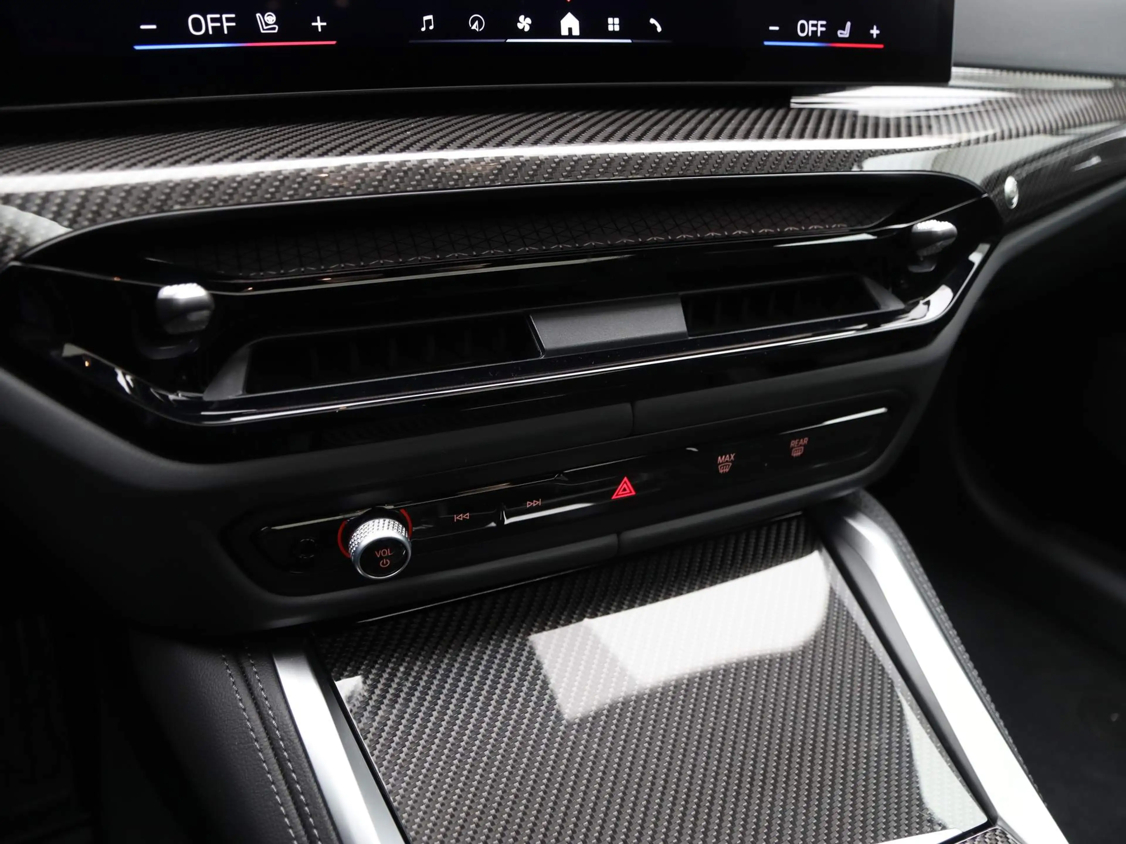 Alpina B4 GT SWITCH-TRONIC Allrad - Black Sapphire — photo 14