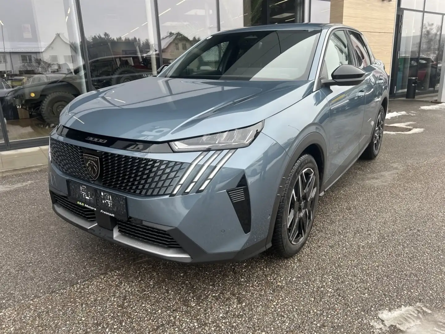 Peugeot 3008 ALLURE Hybrid 136 e-DCS6 Blau - 1