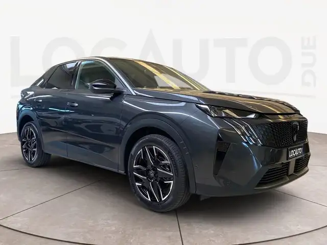 Peugeot 3008 view 3