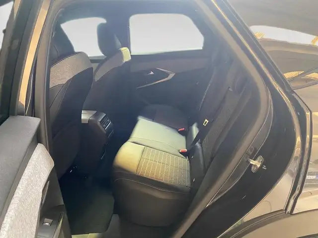 Peugeot 3008 view 8