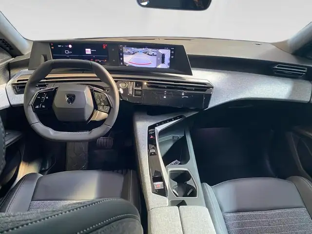 Peugeot 3008 view 6