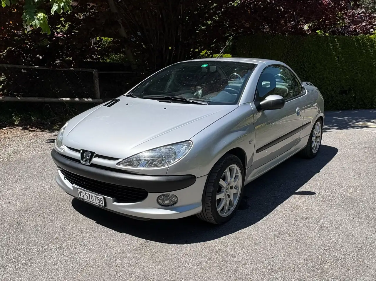 Peugeot 206 CC 2.0i 16V