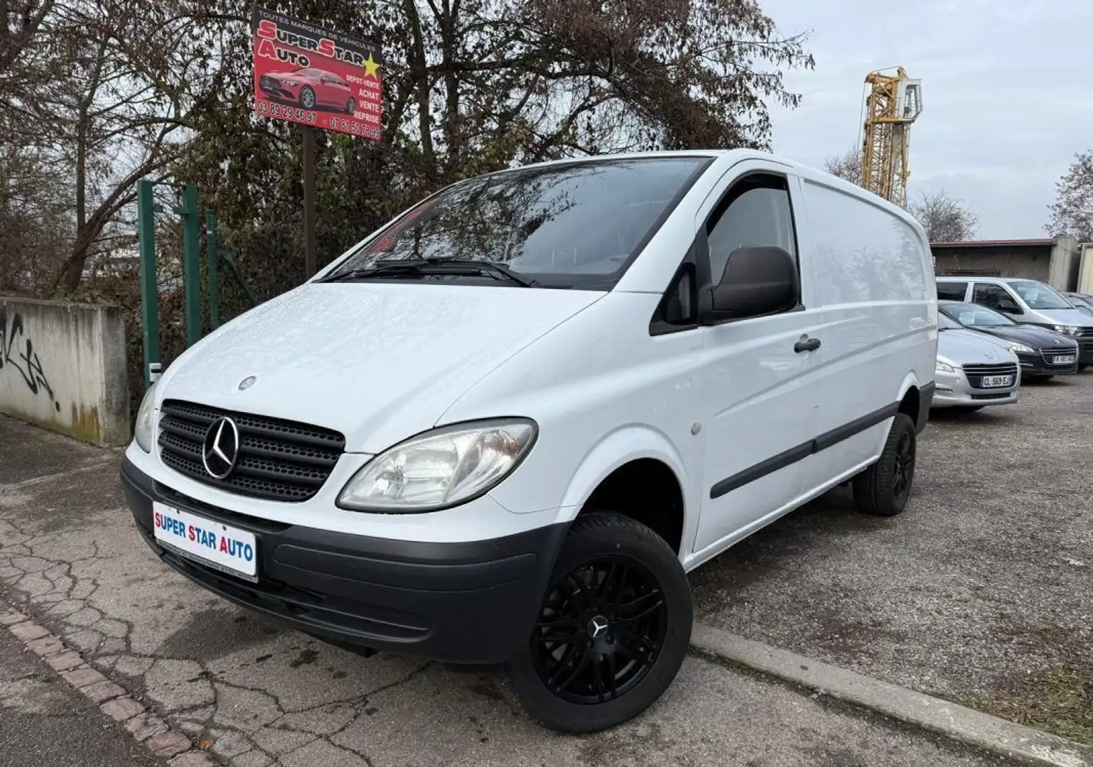Mercedes-Benz Vito 111 2.0l CDI 4X4 2009 Weiß - 2