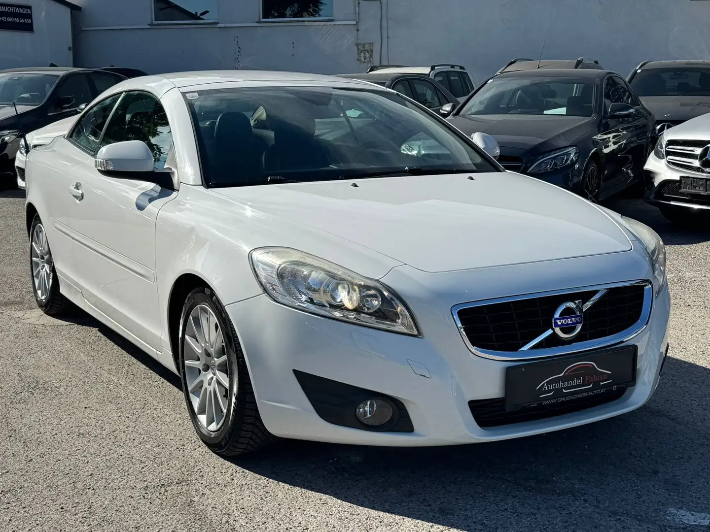Volvo C70 D3 Summum Autom. 150PS Pickerl 3/26 Leder Parkhilf Blanc - 1
