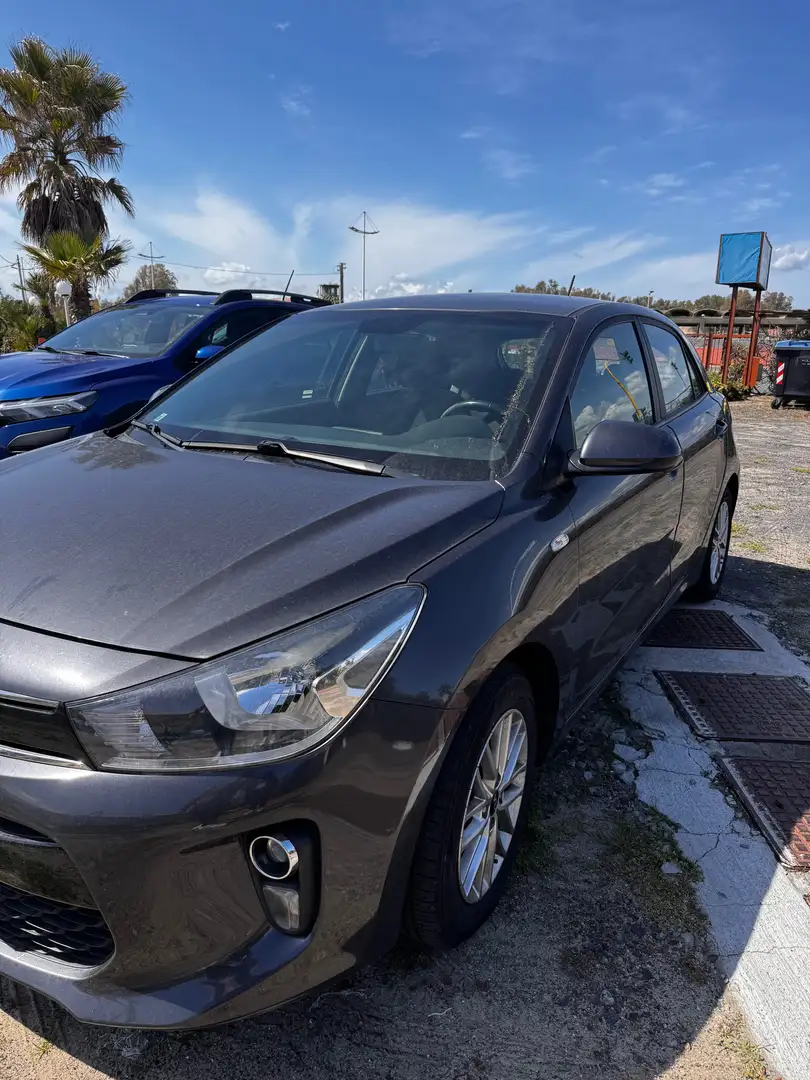 Kia Rio Rio 1.2 mpi Evolution Gpl 82cv my18 Gri - 2