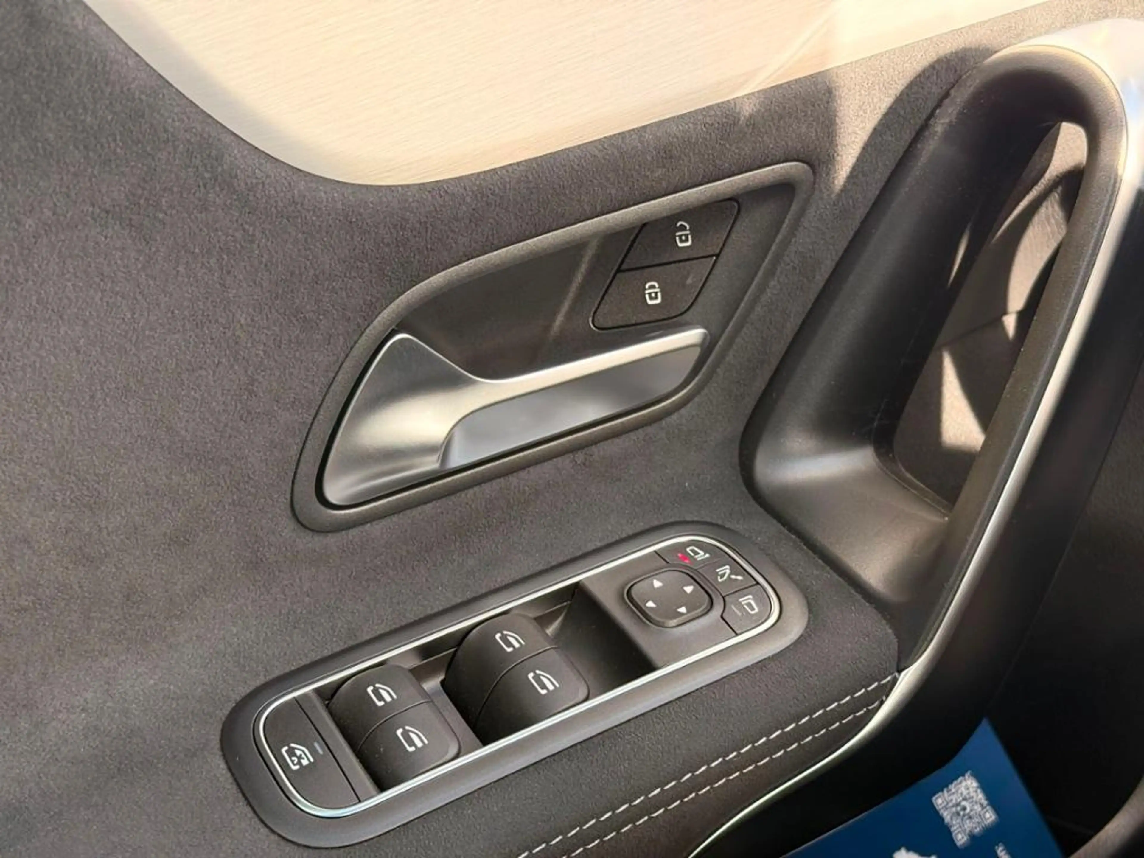 Mercedes-Benz A 220 d AMG NIGHT MULTI 360 DISTR KAMERA PANO — photo 13