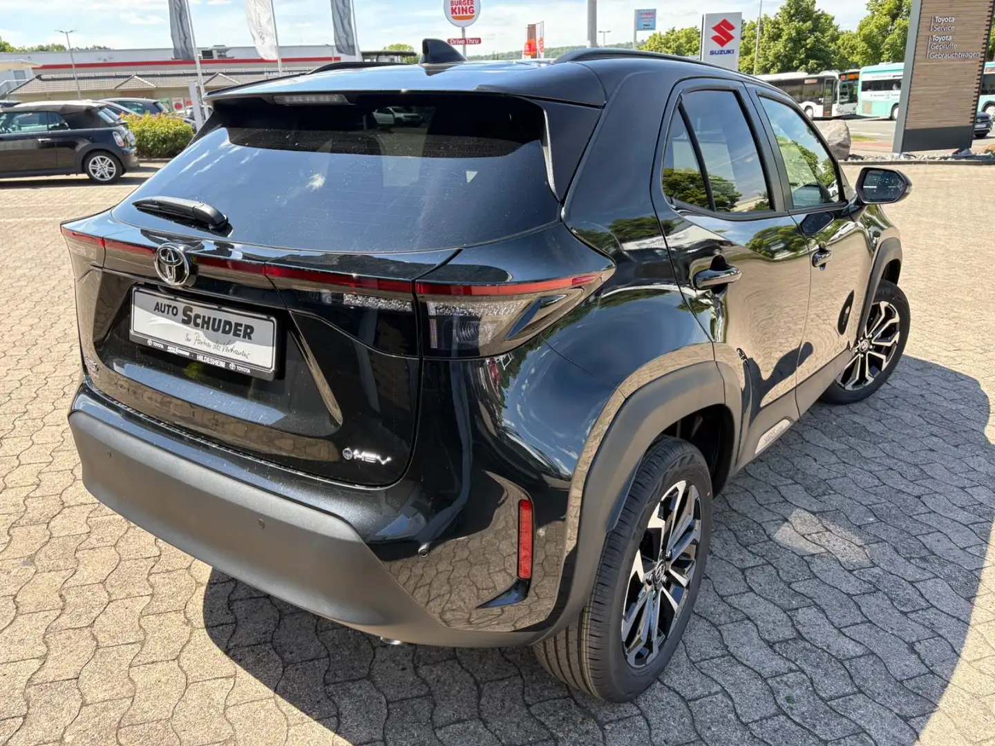 Toyota Yaris Cross Teamplayer **WINTER/SAFETY** Negro - 2