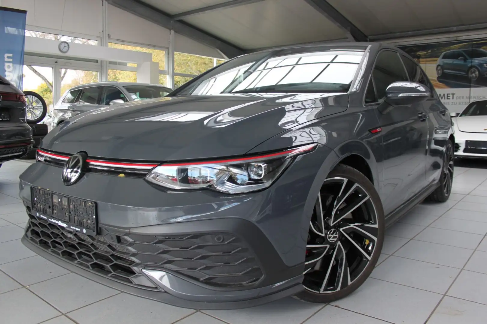 Volkswagen Golf VIII GTI CLUBSP/DSG/H&K/DCC/KAME/ASSIST+/19 Grau - 2