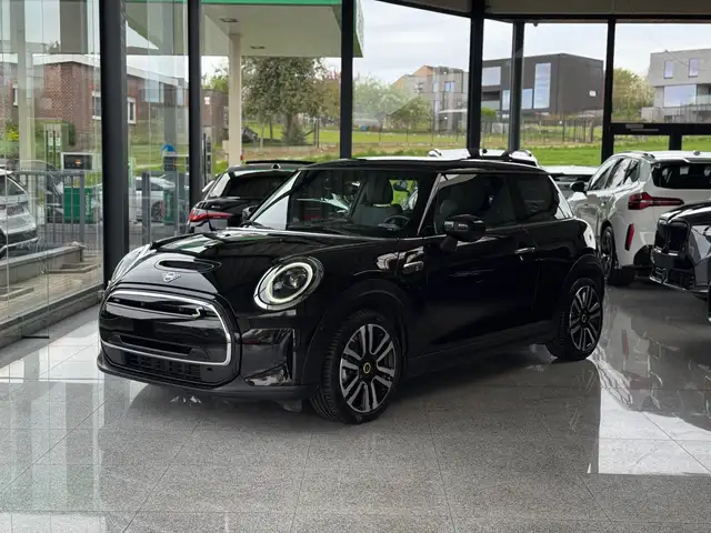 MINI Cooper SE 3-deurs / LEER / CAM / HARMAN-KARDON / HUD / CARPLAY / VERW ZETEL + STUUR / ++