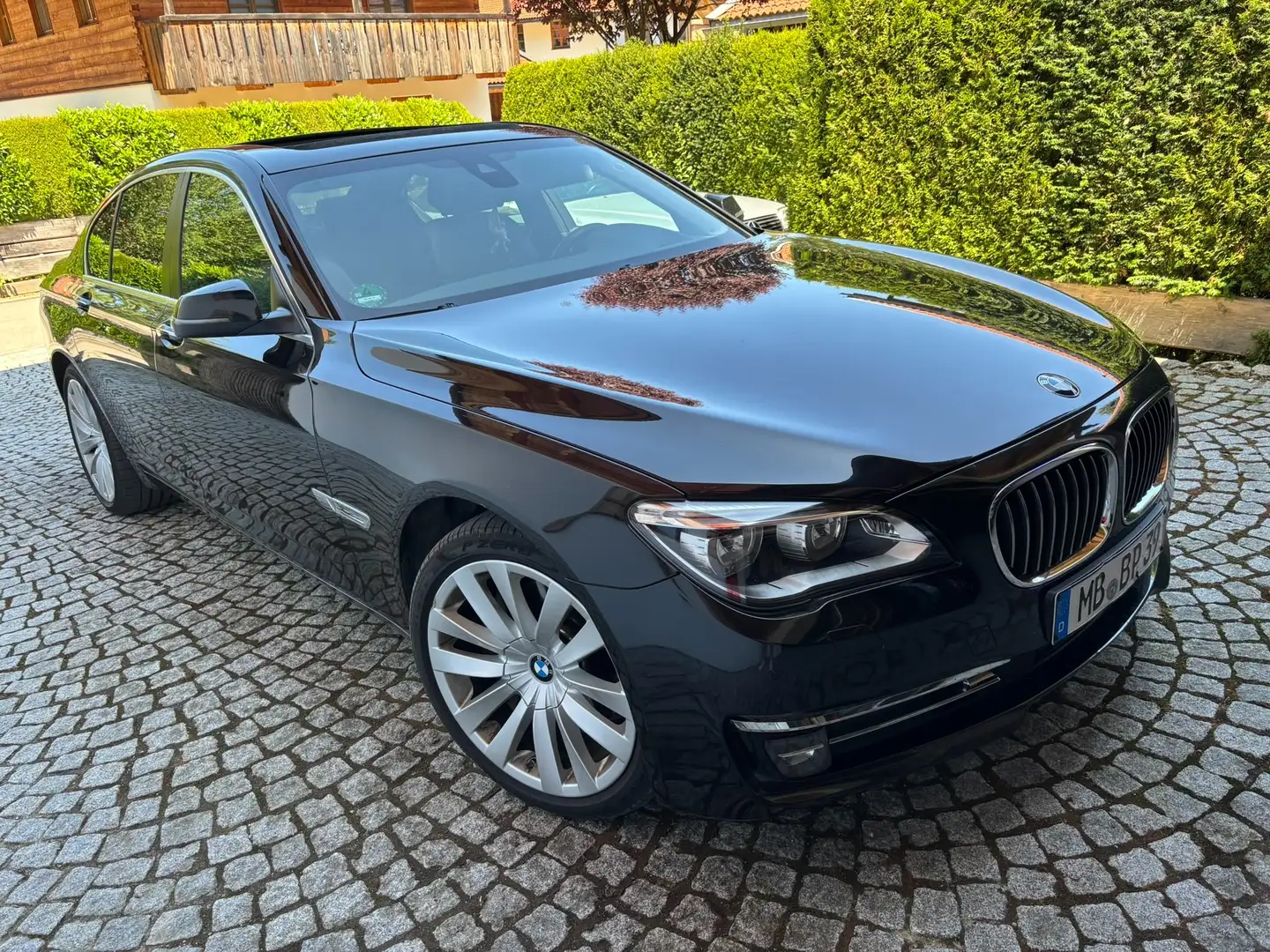 BMW 730 730d xDrive Noir - 1