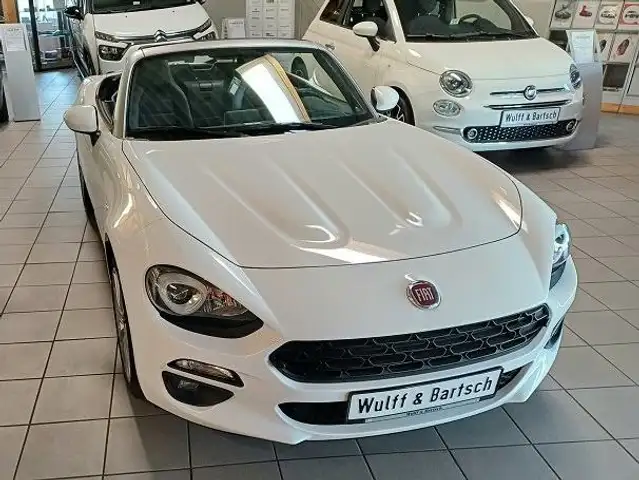 Fiat 124 Spider 1.4 MultiAir Turbo Lusso