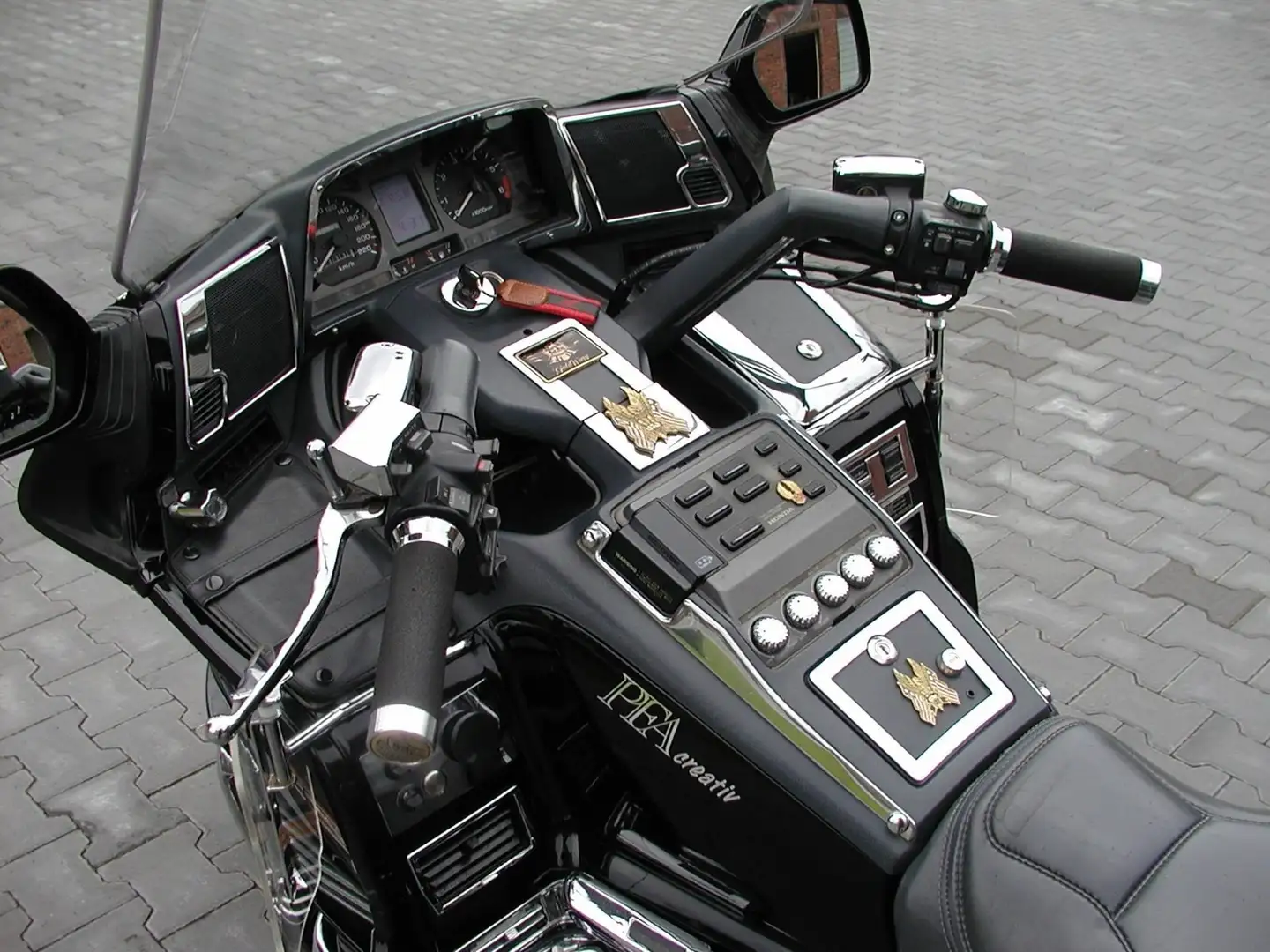 Honda GL 1500 Noir - 1