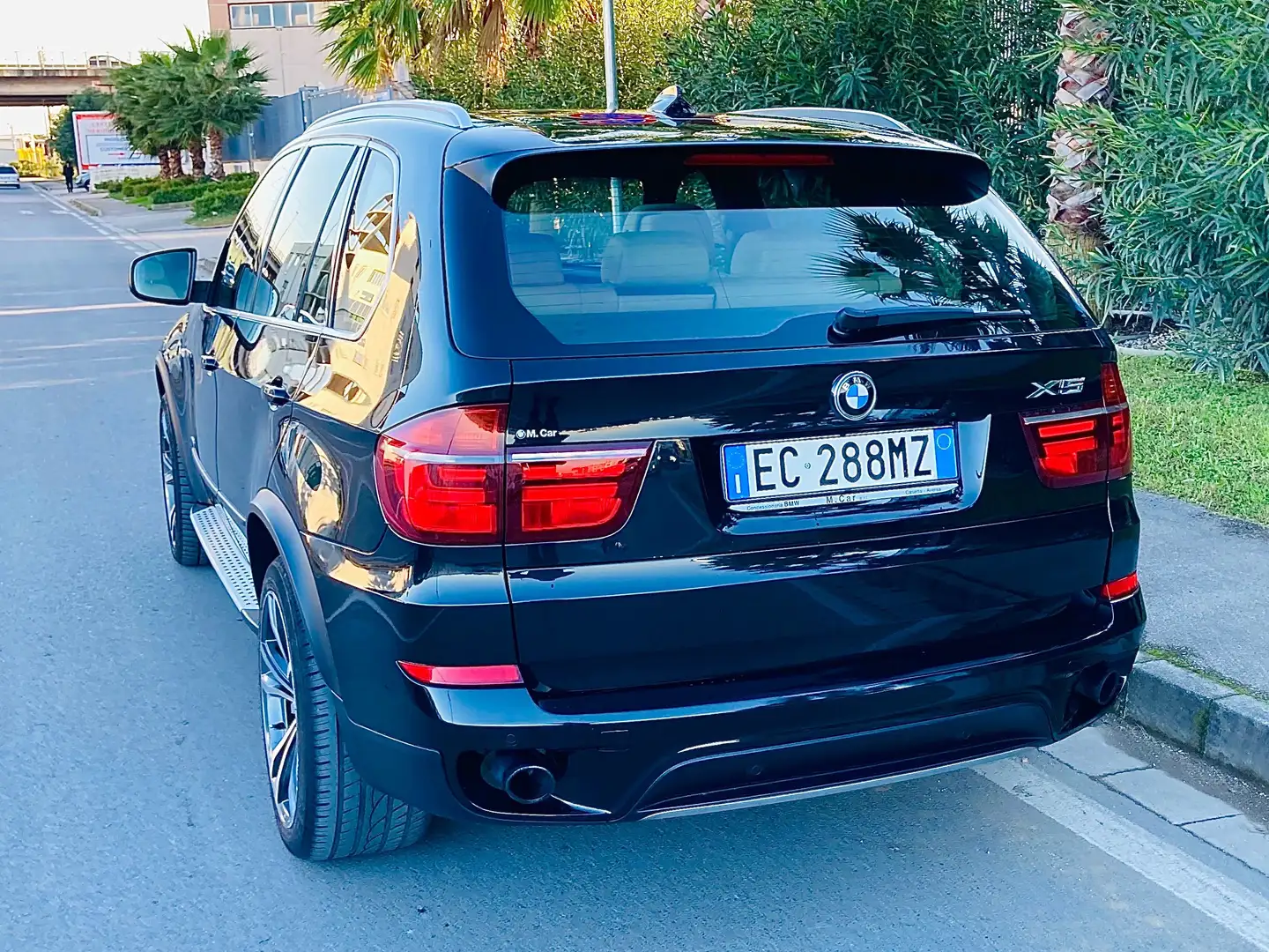 BMW X5 X5 E70 xdrive30d auto 8m E5 Zwart - 2