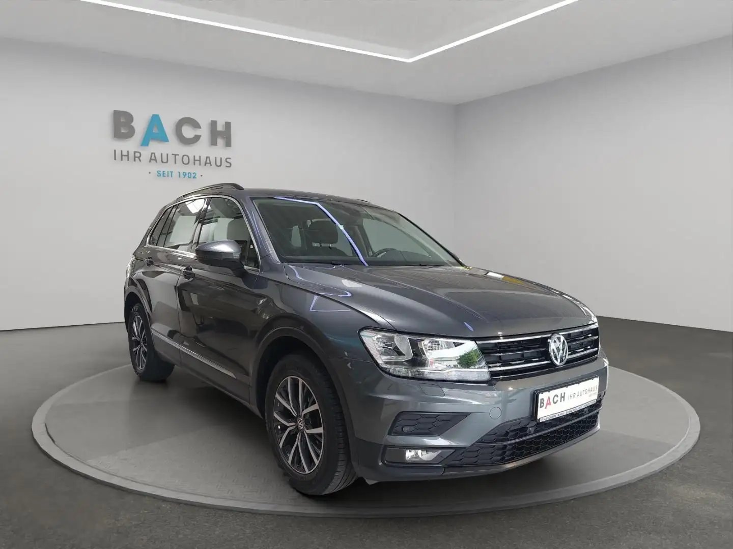 Volkswagen Tiguan Comfortline Gris - 2