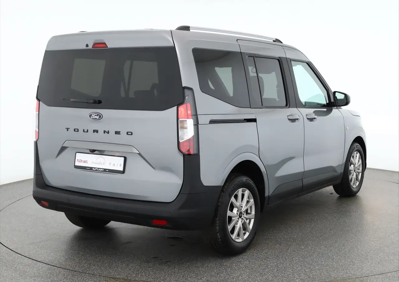 Ford Tourneo Courier 2026