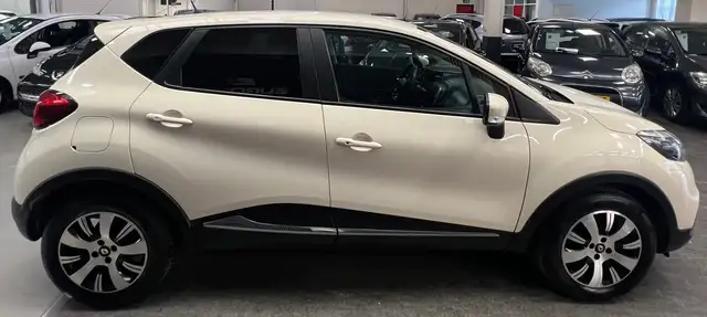 Renault Captur view 11