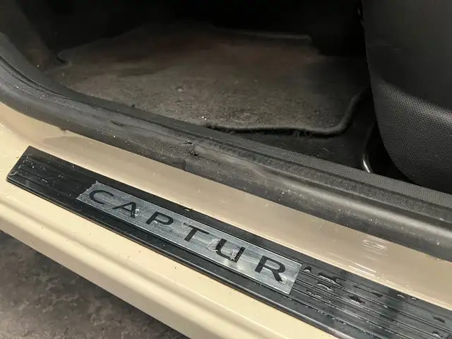 Renault Captur view 25