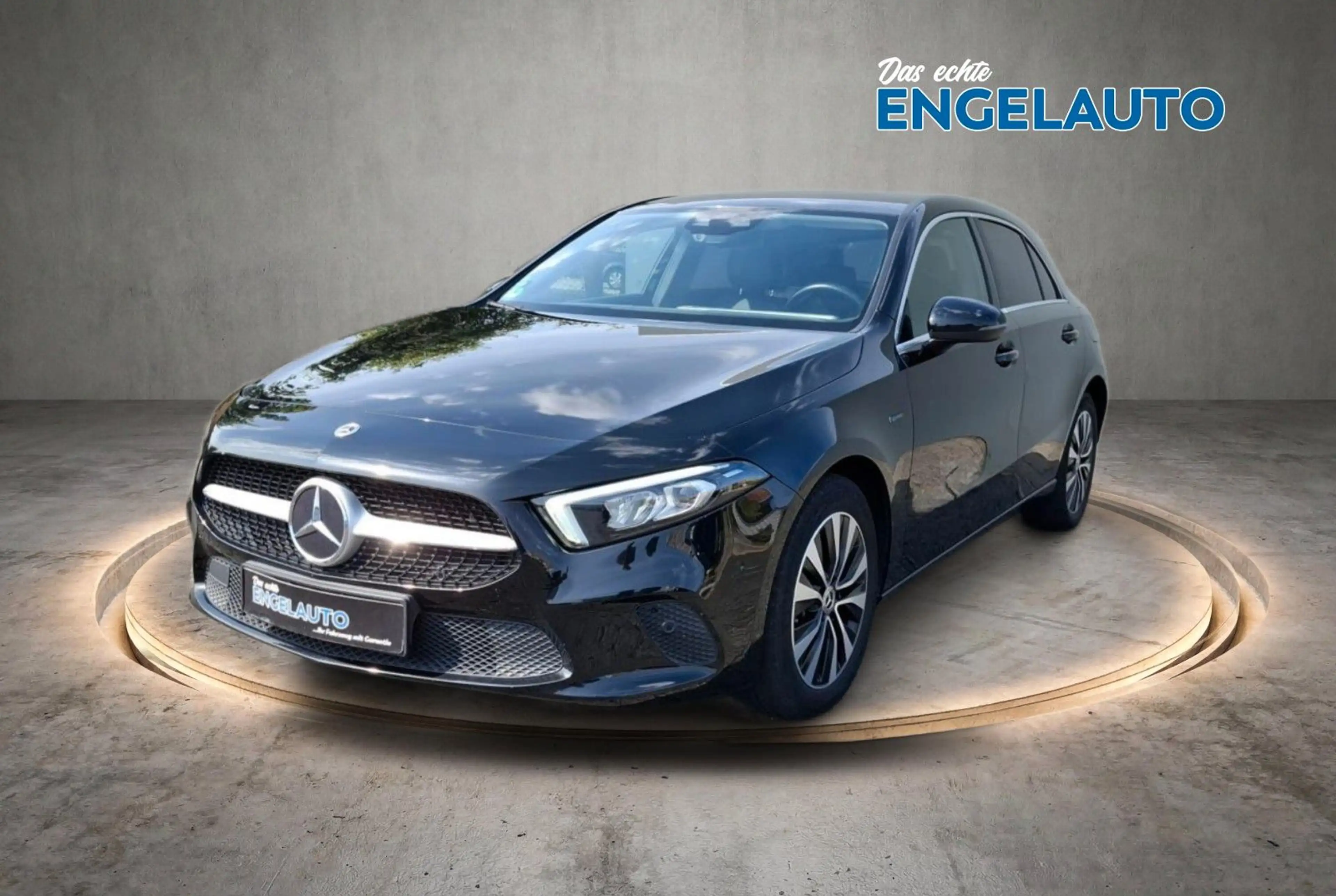 Mercedes-Benz A 250 e NAVIGATION SITZHEIZUNG — photo 3
