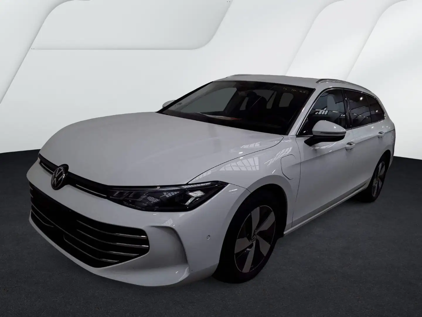 Volkswagen Passat Var. 1.5 eHybrid Business DSG AHK*NAV*ACC Weiß - 2