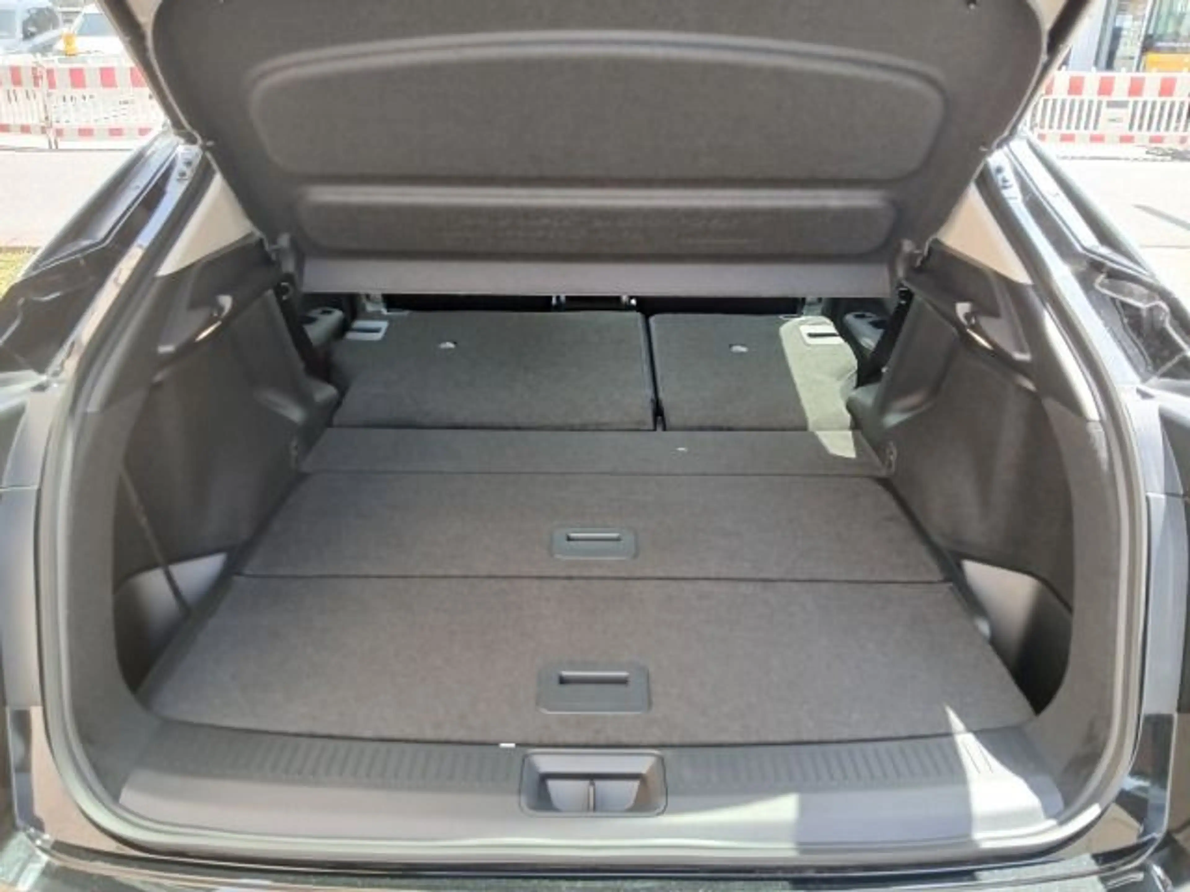 Nissan Ariya 87kWh Advance Pack Bose Navi+4 Kameras Shz — photo 11