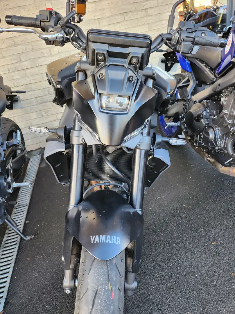 Yamaha MT-09 Zwart - 2