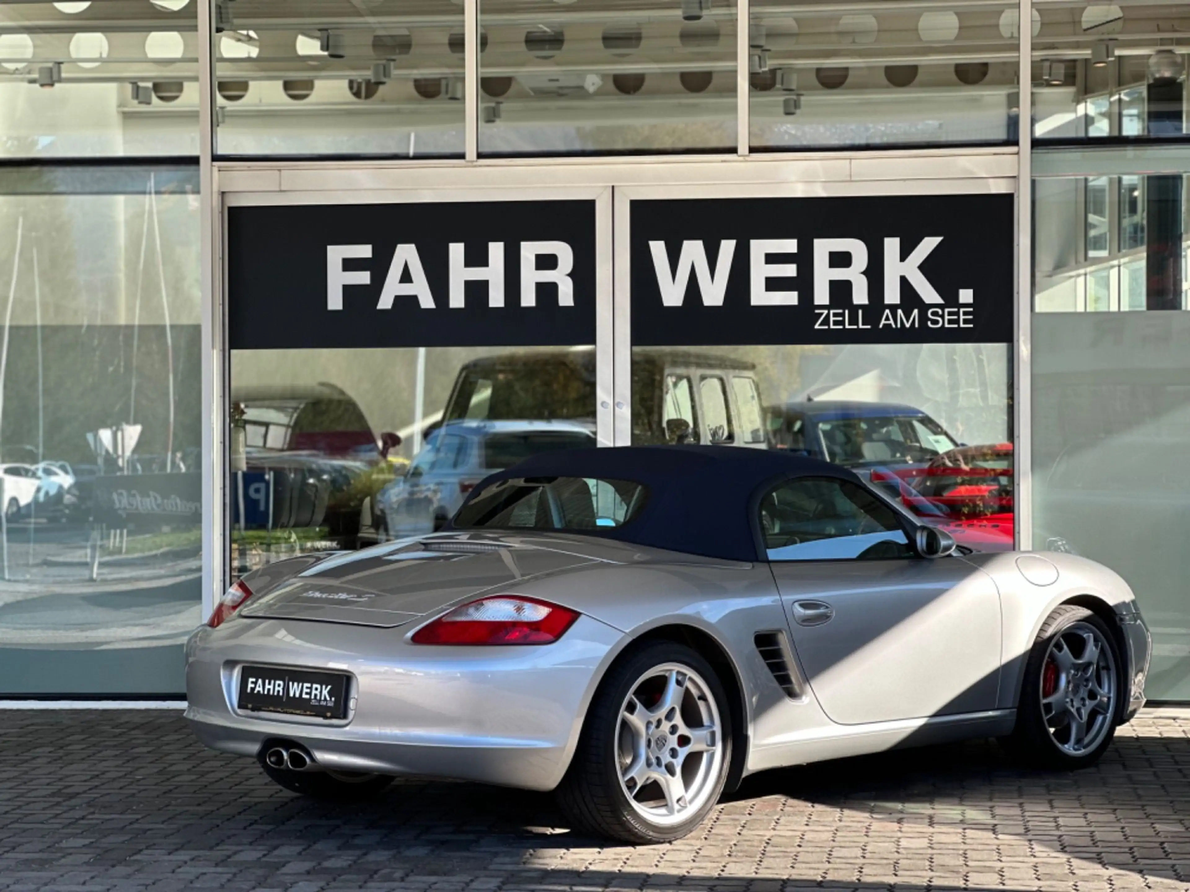 Porsche Boxster S — photo 2