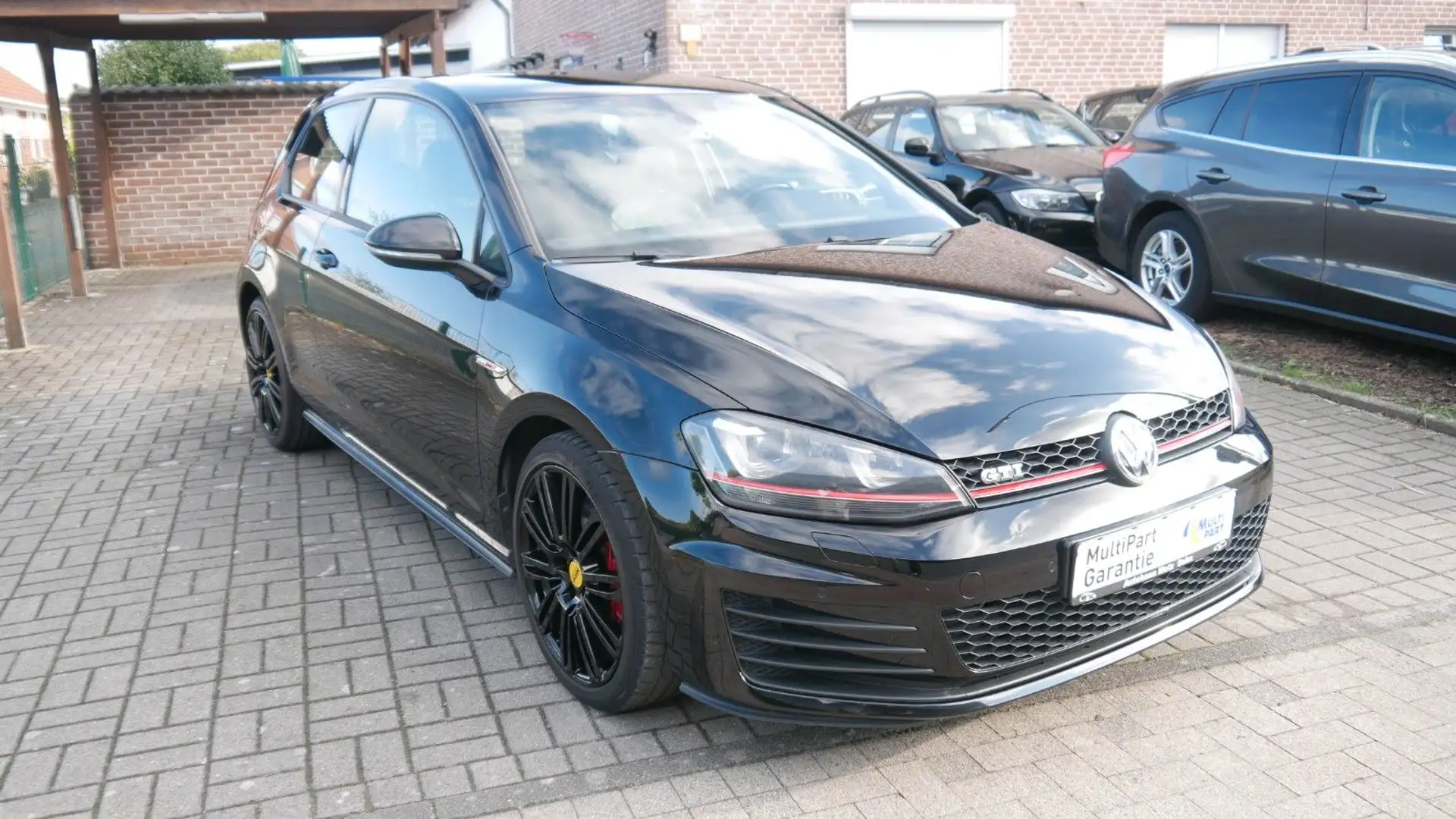 Volkswagen Golf 2.0 TSI BMT GTI Performance Schwarz - 1