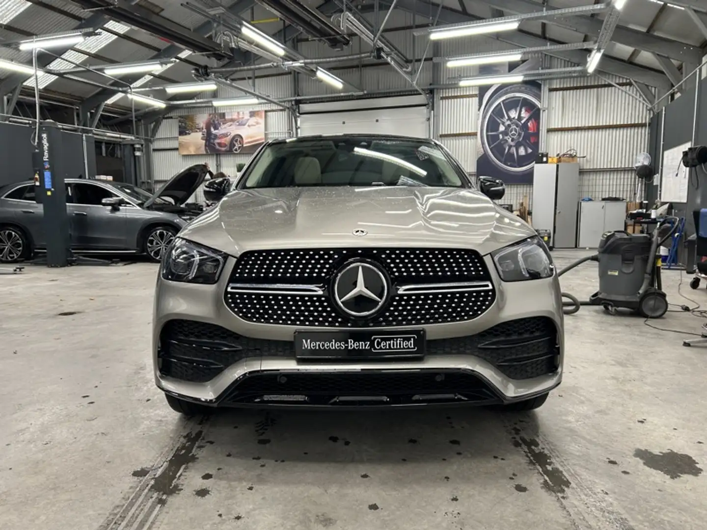 Mercedes-Benz GLE 350 de 4MATIC Coupé AMG Line Gris - 2