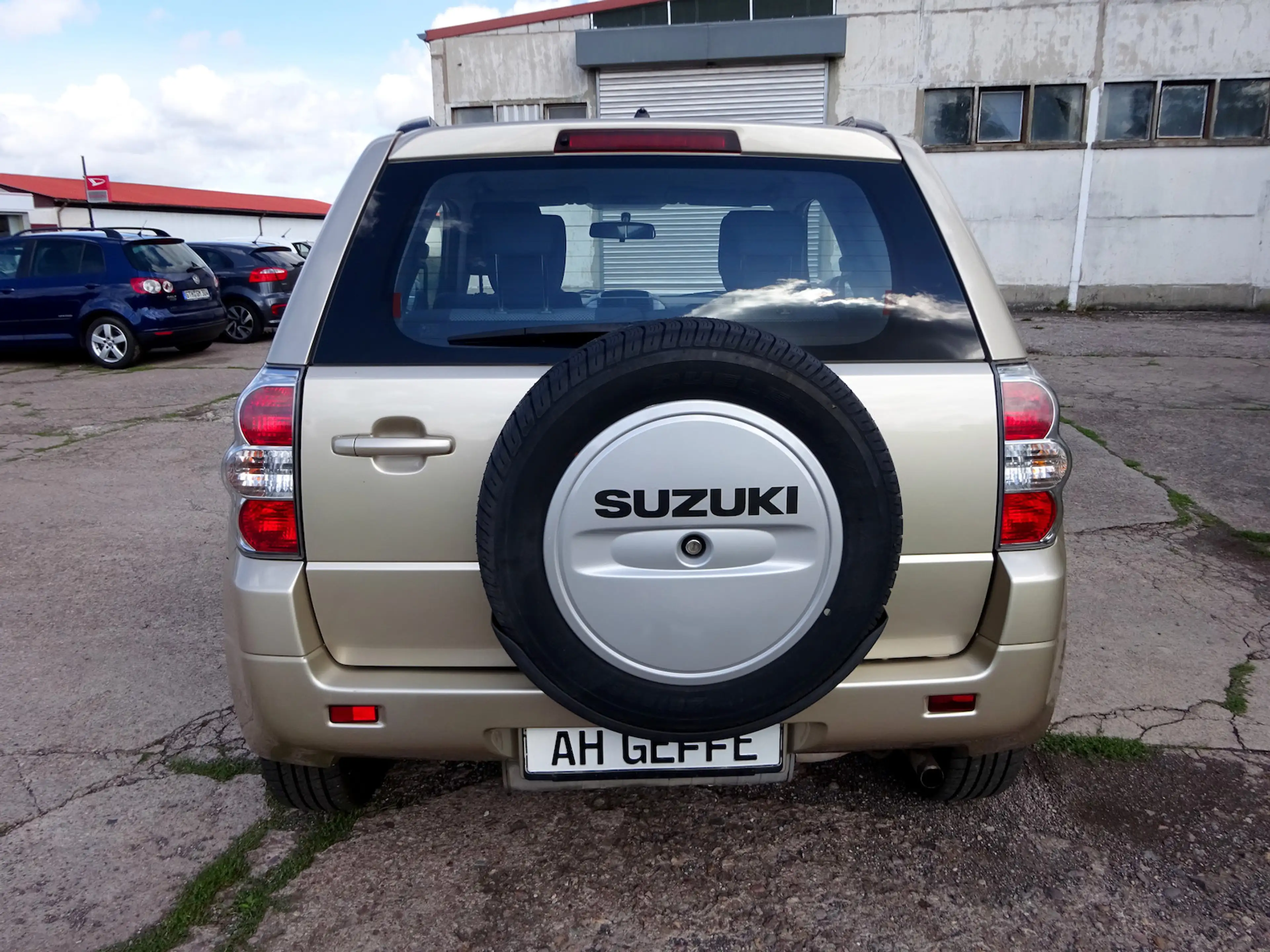 Suzuki Grand Vitara 1.6 4x4 Club KLIMAAUTOMATIK ALU NS — photo 8