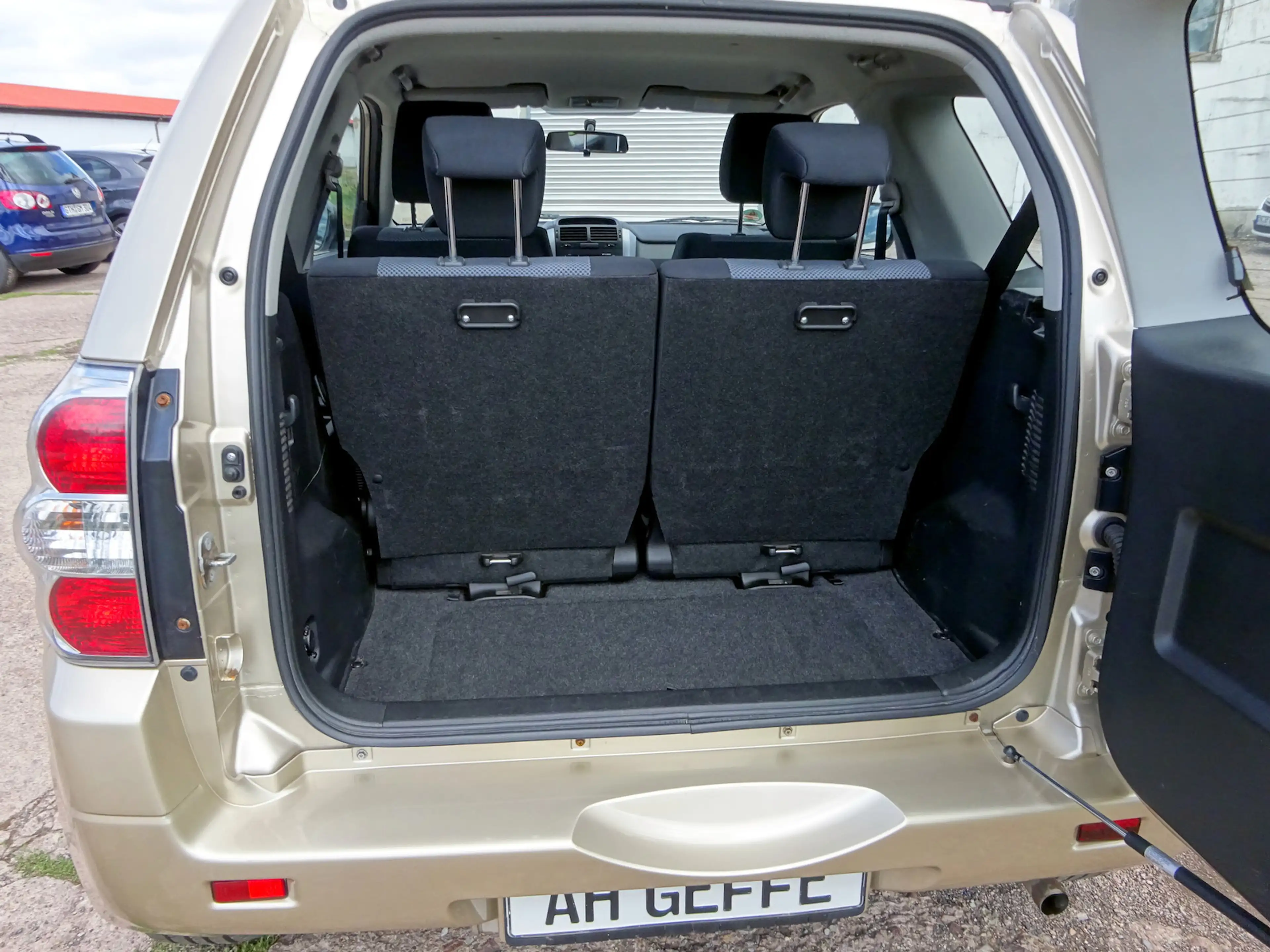 Suzuki Grand Vitara 1.6 4x4 Club KLIMAAUTOMATIK ALU NS — photo 10