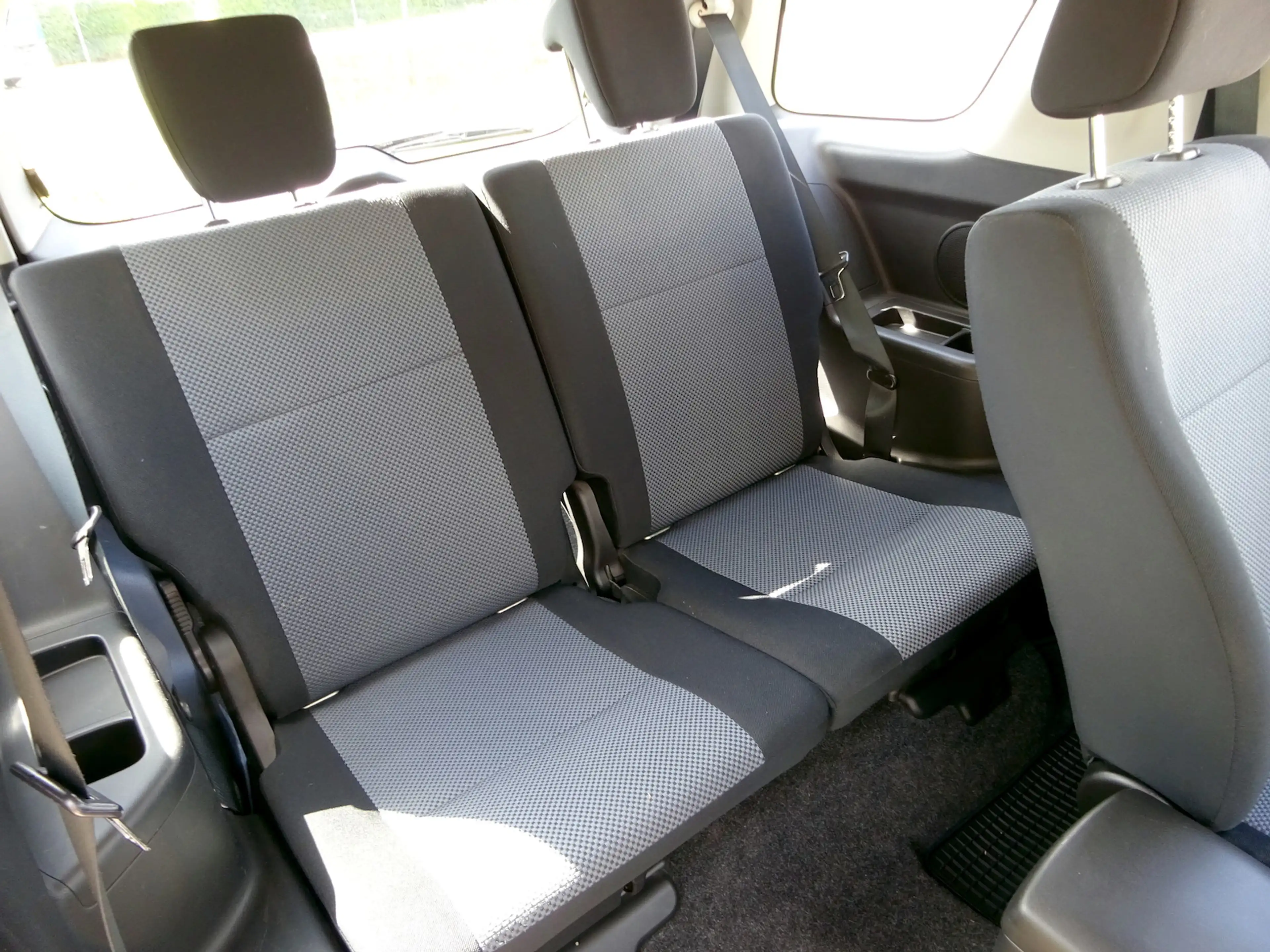 Suzuki Grand Vitara 1.6 4x4 Club KLIMAAUTOMATIK ALU NS — photo 14